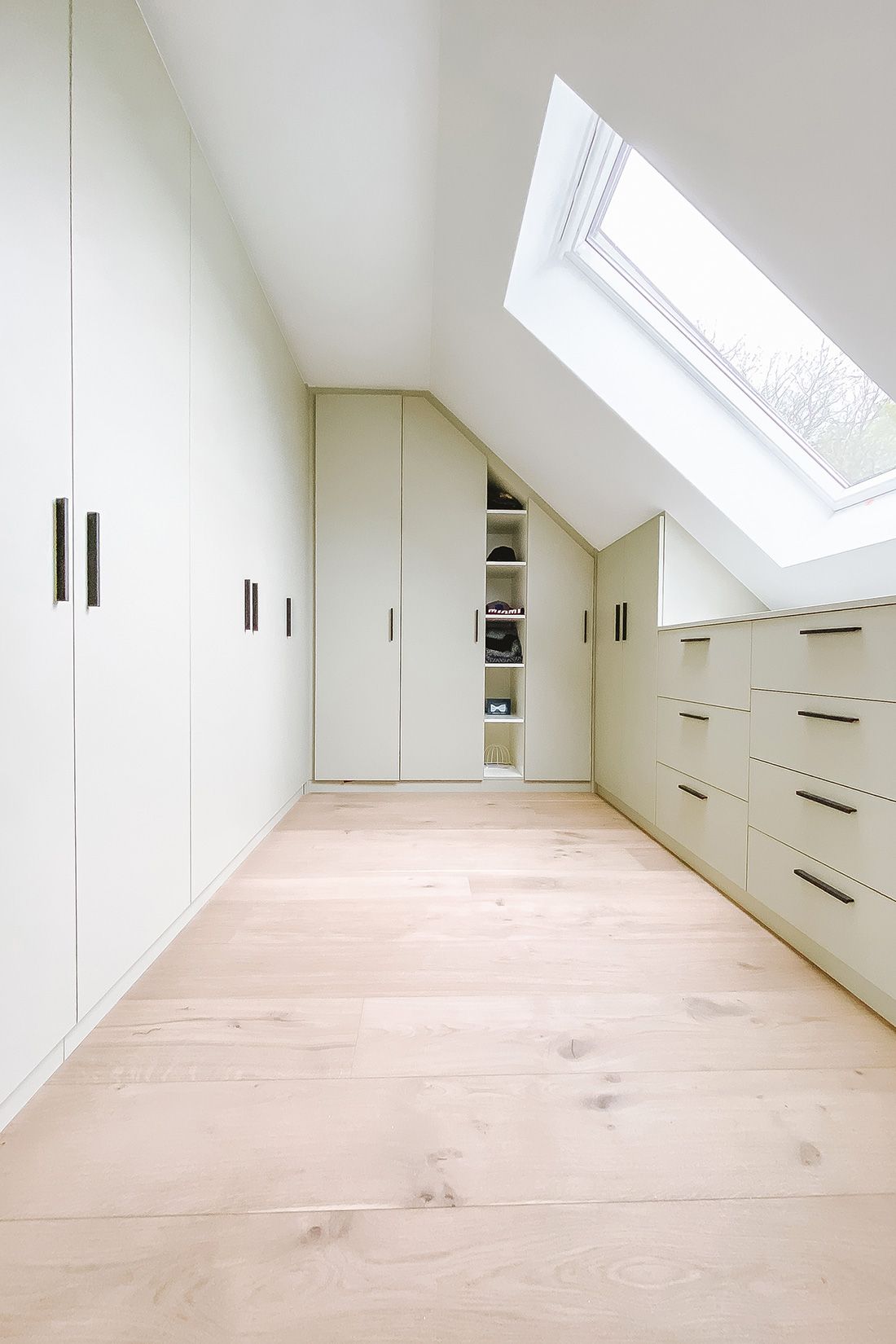 Dressing sur mesure — Studio Agencia